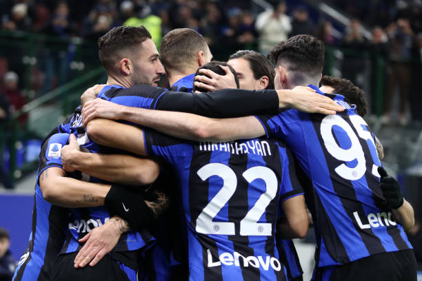 他多次凭借 他多次凭借