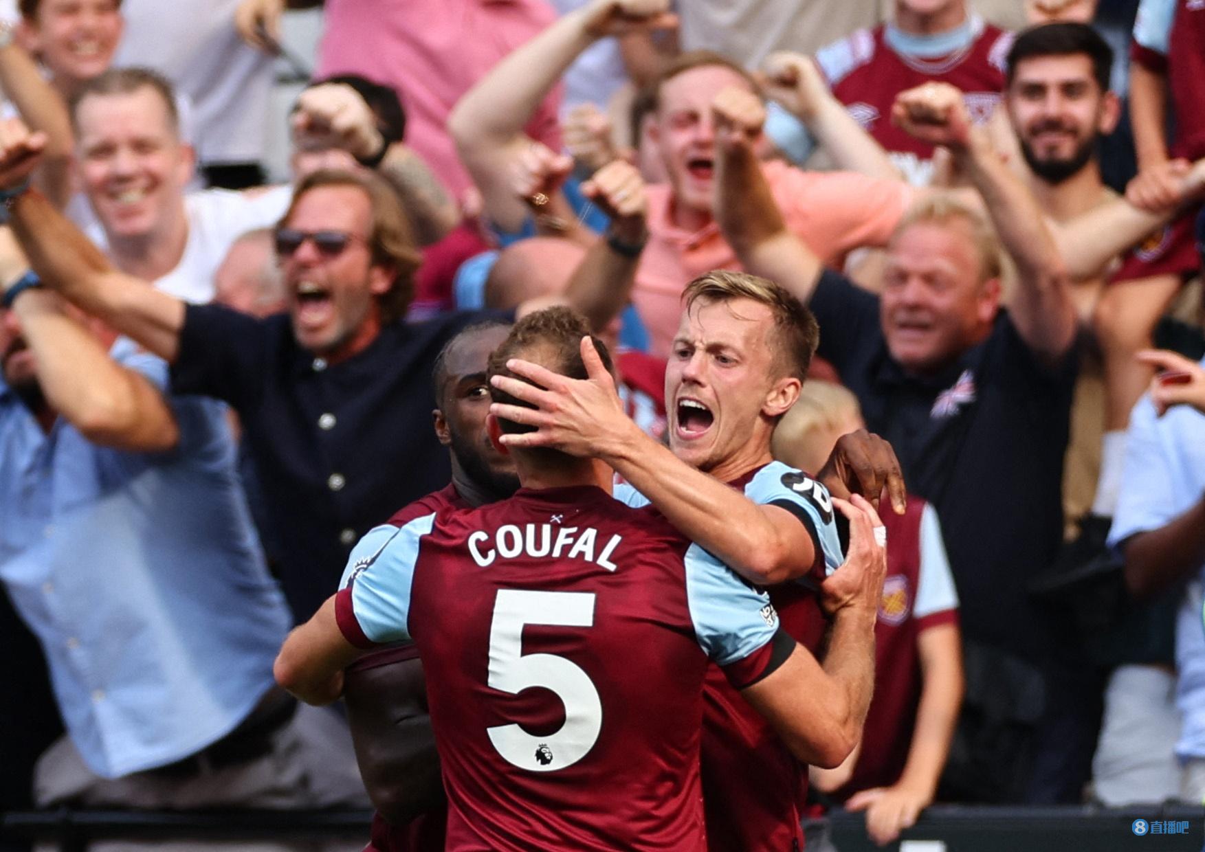 [NBA]米切尔手感火热 追身三分一箭穿心.